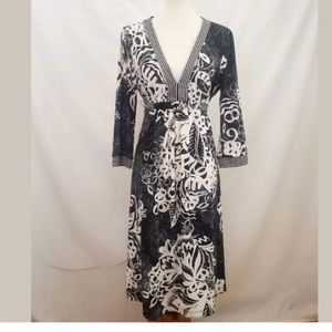 BCBG Maxazria Long Sleeve Jersey Knit Dress B & W